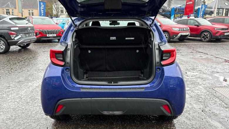 Toyota Yaris 1.5 Hybrid Design 5dr CVT Hybrid Hatchback